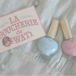 profile_Vintage Nail Polish