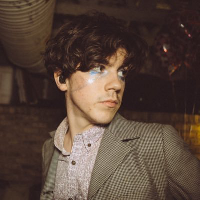 Declan McKenna type de personnalité MBTI image