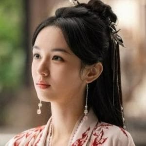 profile_He Yan