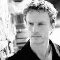 profile_Jonathan Firth