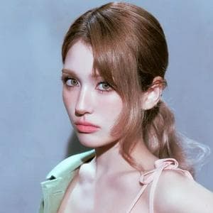 profile_Jeon Somi