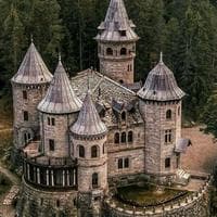 Castle type de personnalité MBTI image