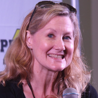 profile_Veronica Taylor