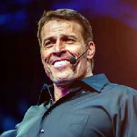 Tony Robbins mbtiパーソナリティタイプ image