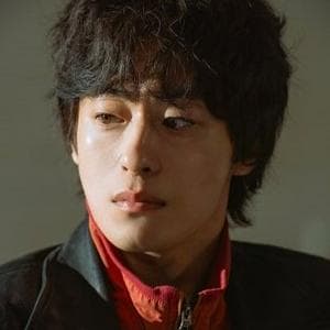 profile_Hwang Dong Man