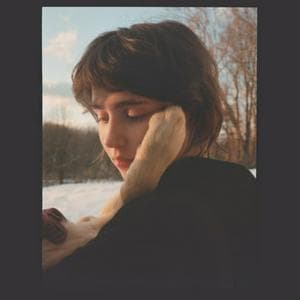 profile_Clairo - Joanie