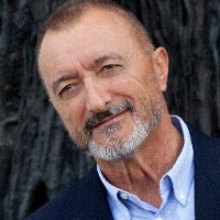 Arturo Pérez Reverte тип личности MBTI image