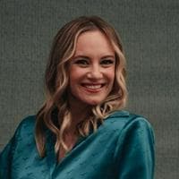 Danielle Savre tipo de personalidade mbti image