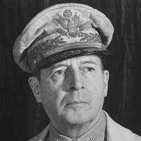 profile_Douglas MacArthur