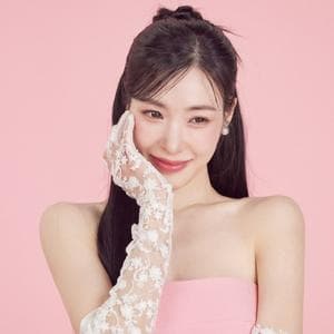 profile_Tiffany Young (SNSD)
