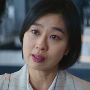profile_Lee Ji Young (U Jin's mother)