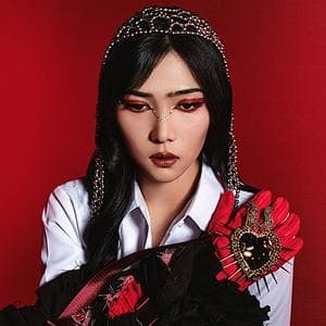 profile_Isyana Sarasvati