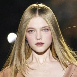 Vlada Roslyakova tipe kepribadian MBTI image